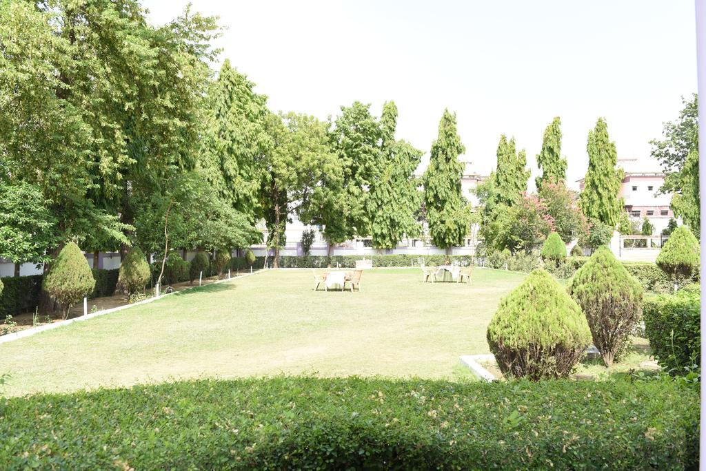 Hotel Lumbini International Бодх-Гая Экстерьер фото