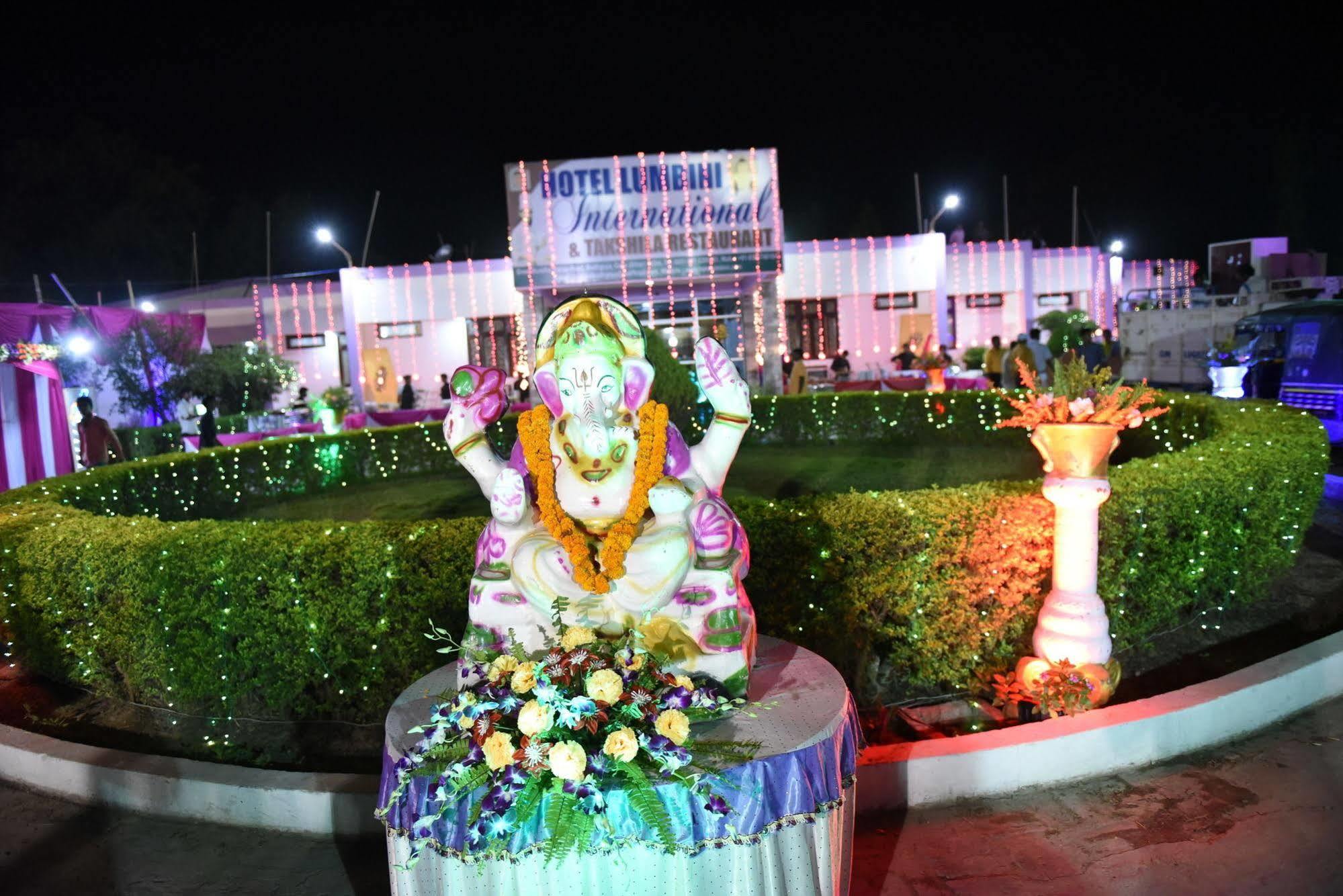 Hotel Lumbini International Бодх-Гая Экстерьер фото